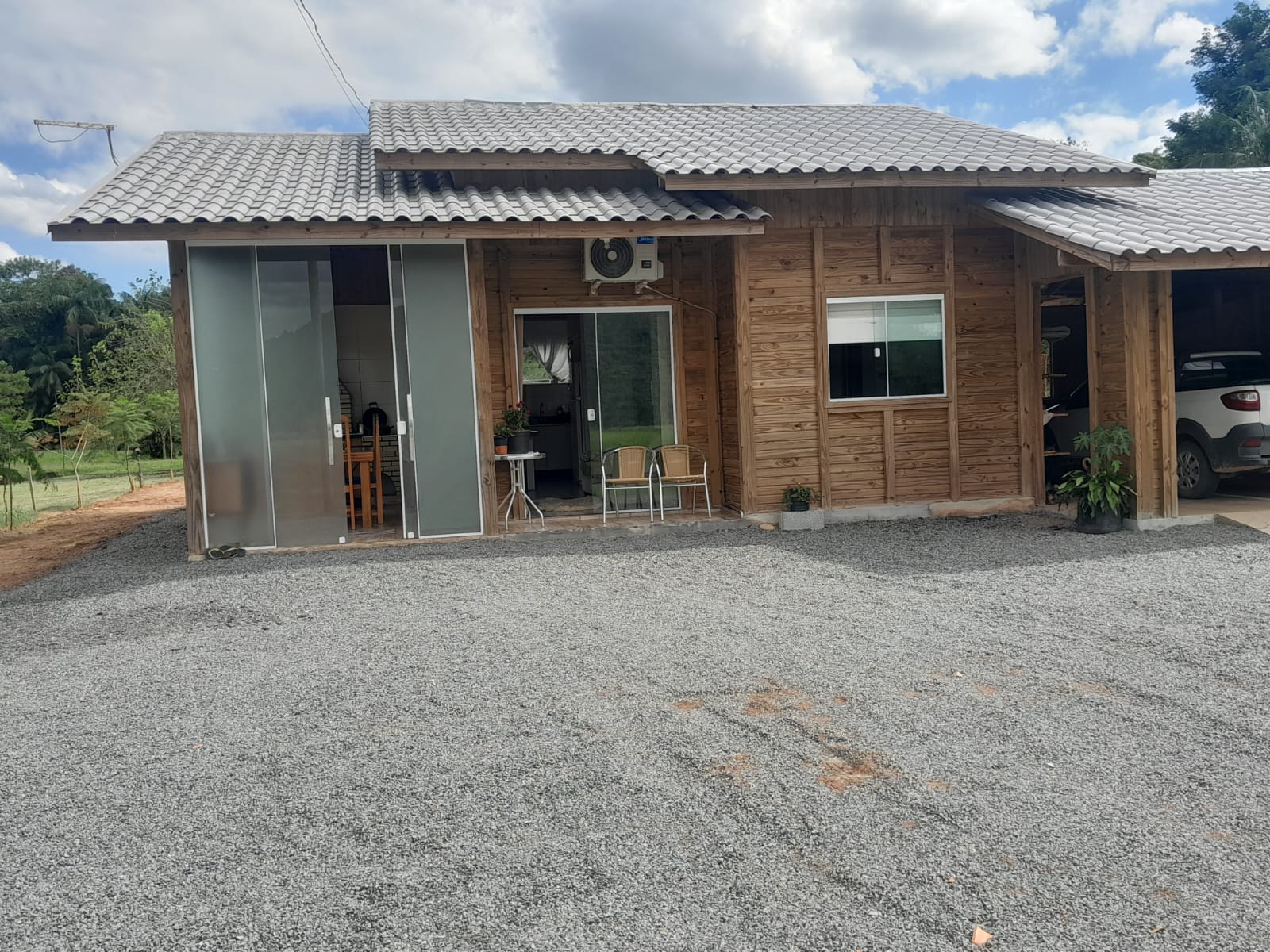 O Paraíso Particular que Gera Renda: Sítio Completo no Vila Nova, Joinville!